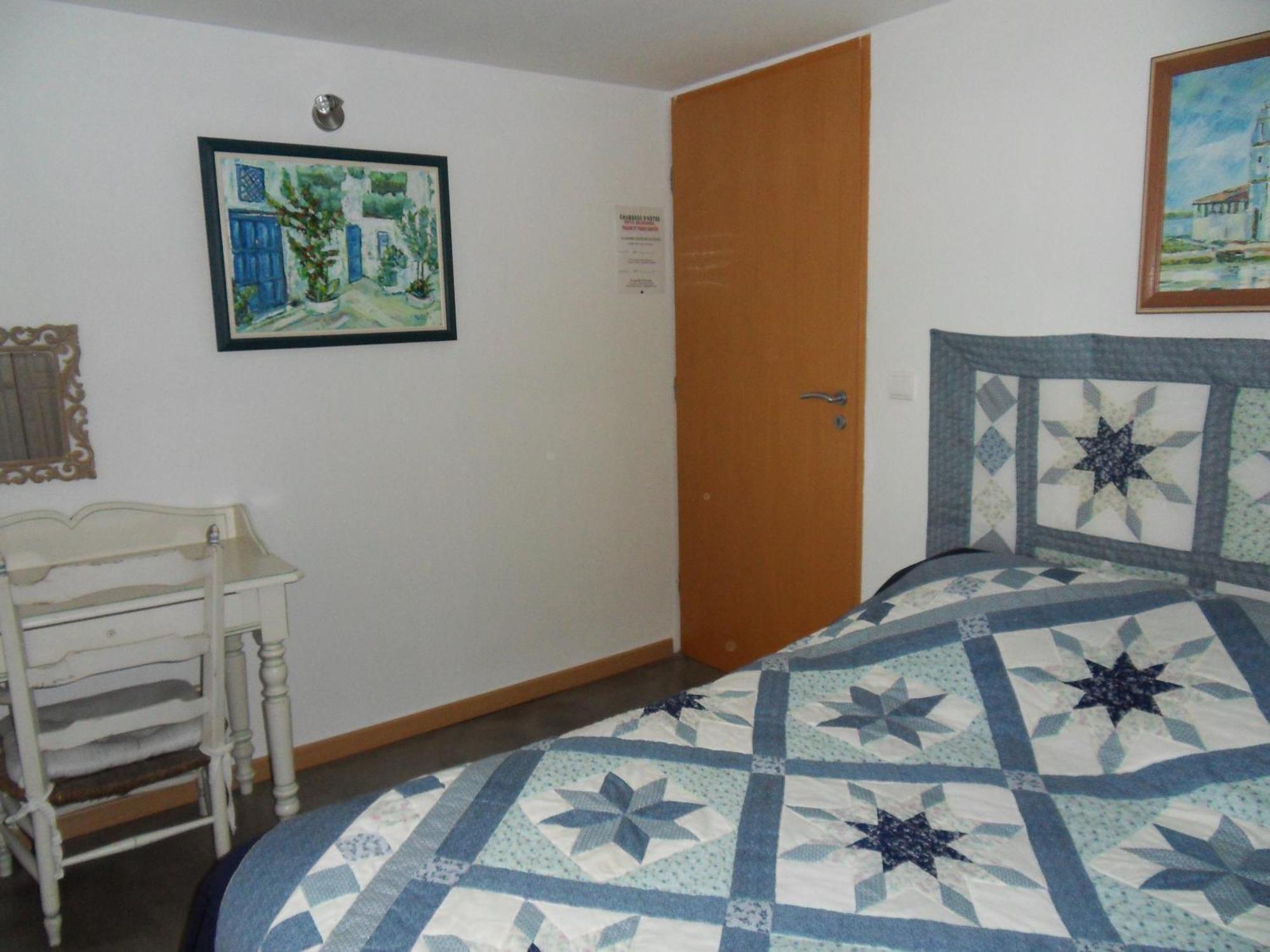 Le Jardin D'Ivana Chambres D'Hotes B&B Avec Piscine Chauffee Oppede Ngoại thất bức ảnh