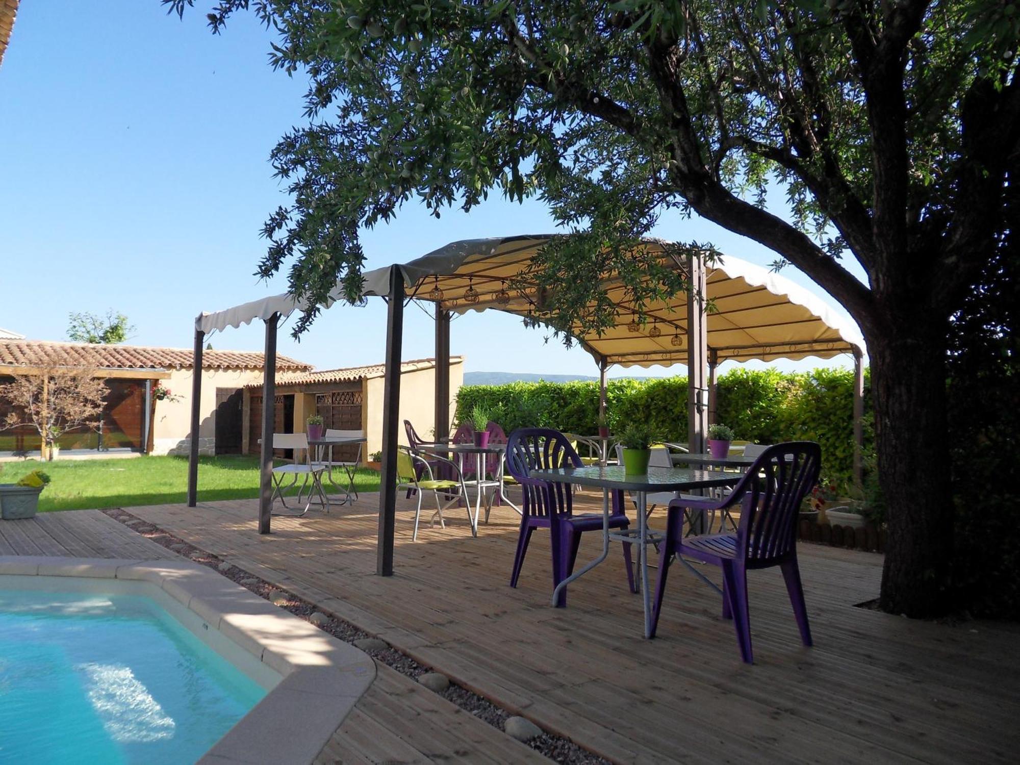 Le Jardin D'Ivana Chambres D'Hotes B&B Avec Piscine Chauffee Oppede Ngoại thất bức ảnh