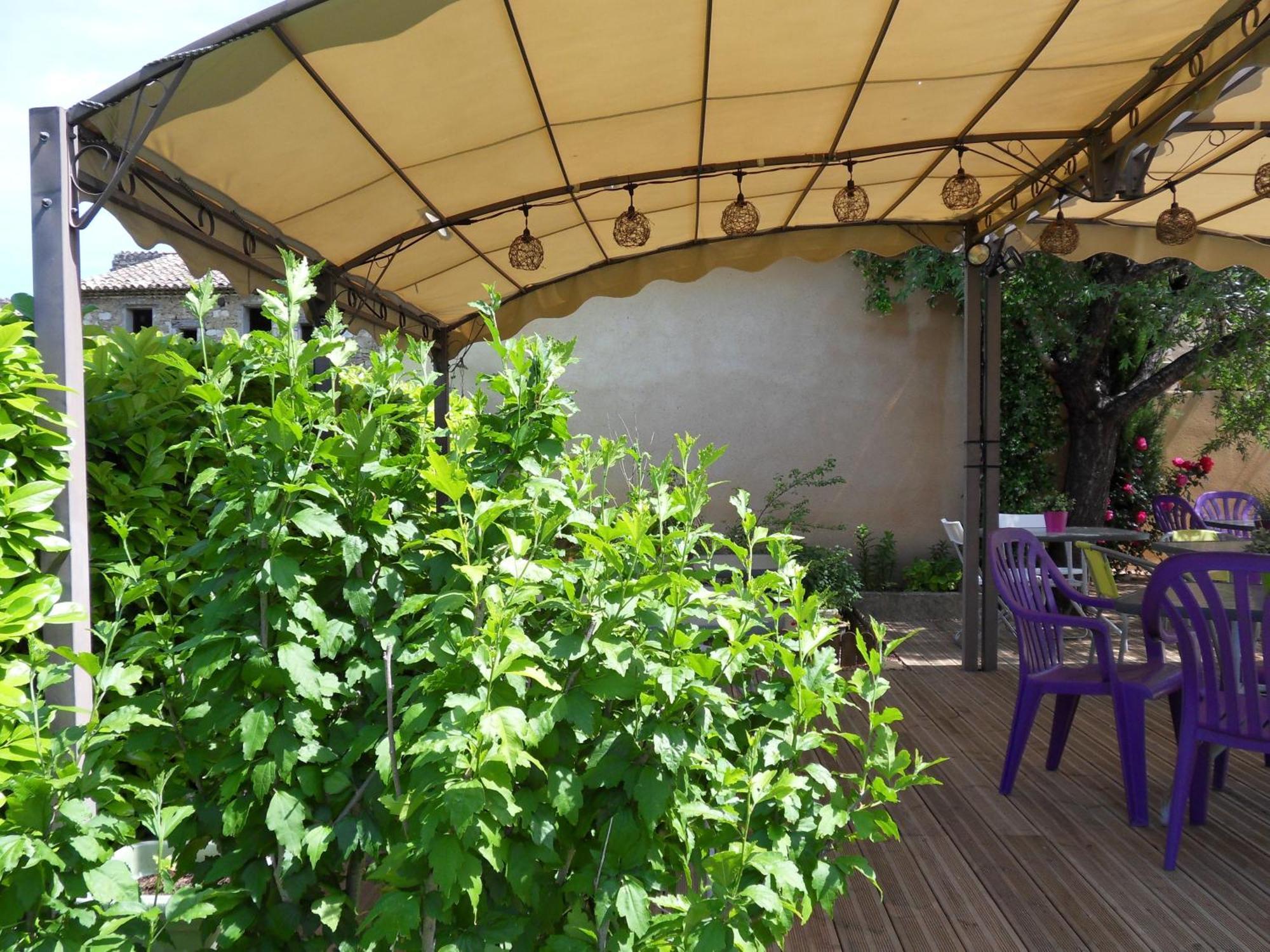 Le Jardin D'Ivana Chambres D'Hotes B&B Avec Piscine Chauffee Oppede Ngoại thất bức ảnh