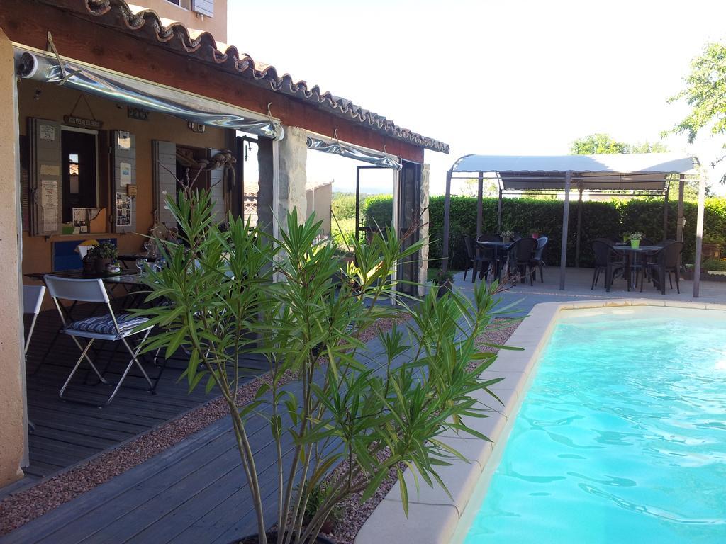Le Jardin D'Ivana Chambres D'Hotes B&B Avec Piscine Chauffee Oppede Ngoại thất bức ảnh